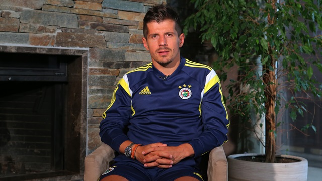 Emre Belözoğlu, 2008 yılında Newcastle United'dan ayrılarak Fenerbahçe'ye imza atmıştı. 