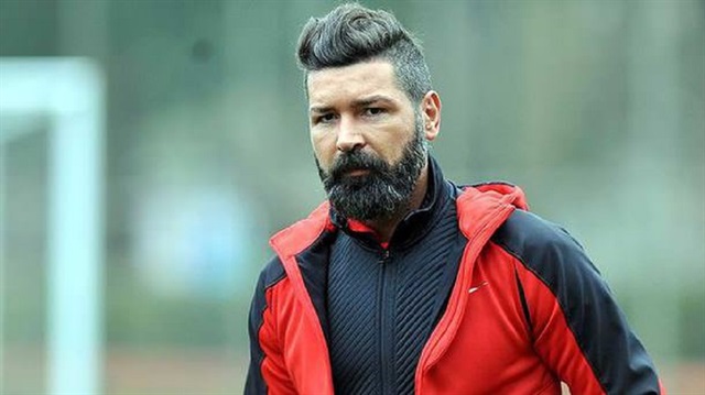 Hakan Kutlu Süper Lig'in 10 haftasında oynanan Osmanlıspor maçı öncesinde de istifa edeceğini açıklamış ancak istifası kabul edilmemişti.