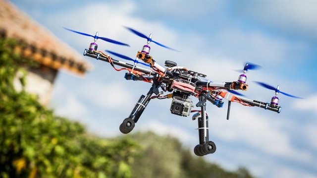 Drone nedir ve hangi alanlarda kullanılır?