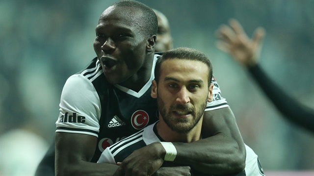 Beşiktaş'ın golcüsü Cenk Tosun, maç sonunda Bursa kalecisi Harun'la arasında geçen diyaloğu anlattı. 