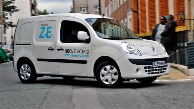 Renault elektrikli yeni modelinin adını Kangoo Z.E olarak adlandıracak.