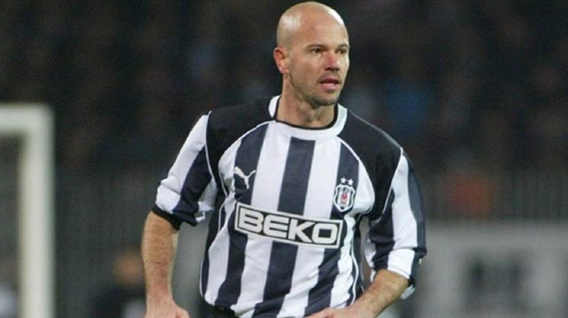 47 yaşındaki teknik adam 2002-2004 sezonlarında Beşiktaş forması giymişti.