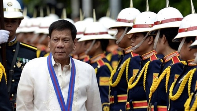 Duterte'den polislere: Ben öldürdüm, siz de öldürün
