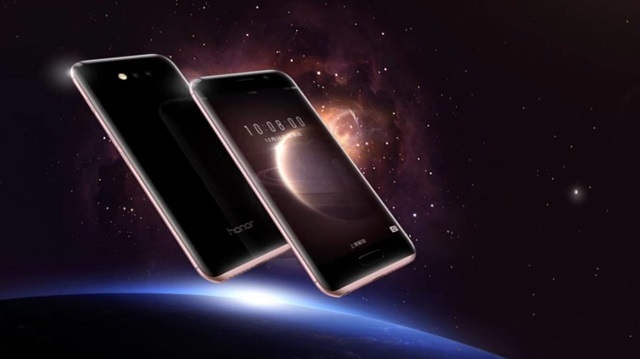Huawei'den sihirli dokunuş: Ultra akıllı telefon Huawei Honor Magic tanıtıldı