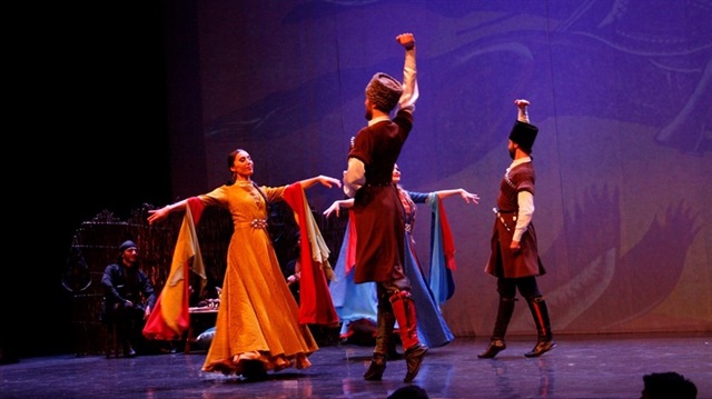 Samsun Devlet Opera ve Balesi'nin yeni sezonunun açılışında sahneye koyduğu "Nart Ateşi" İstanbul'da izleyici karşısına çıktı.
