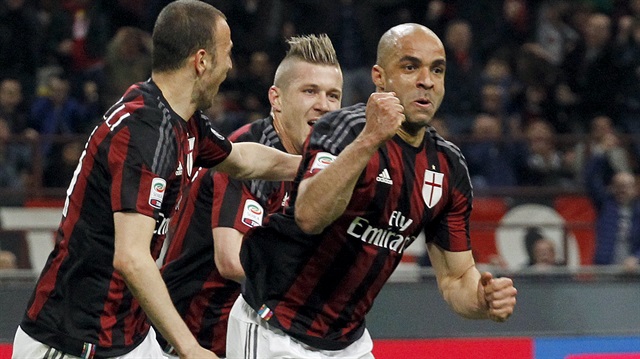 Alex, geçen sezon Milan formasıyla 25 maça çıkarken 3 gol attı ve 1 asist yaptı.