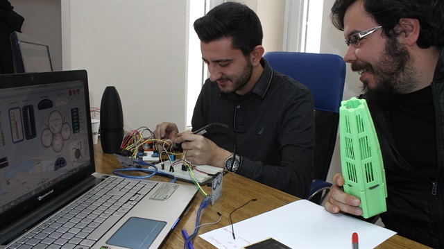 Mühendislik öğrencileri uzaya fırlatmak için 'mini uydu' tasarladı