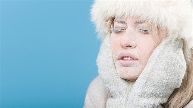 Soğuk havanın cildinizi kurutmasını birkaç adımda önleyebilirsiniz