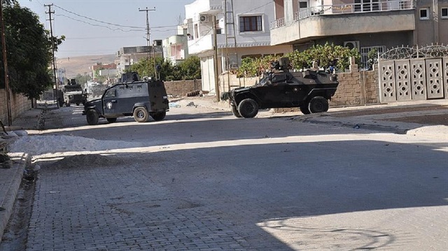 Nusaybin'de sokağa çıkma yasağının ardından operasyon başlatıldı. 