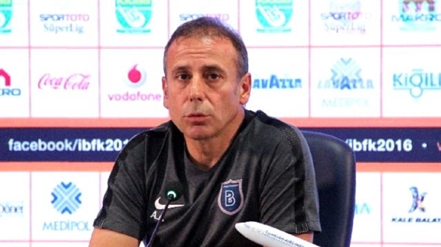 Abdulah Avcı yönetimindeki Başakşehir, bu sezon çıktığı 22 resmi maçta 13 galibiyet, 7 beraberlik ve 2 mağlubiyet aldı.