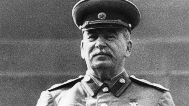 Tarihin en büyük diktatörlerinden biri olan sosyalist Josef Visarionoviç Stalin. 