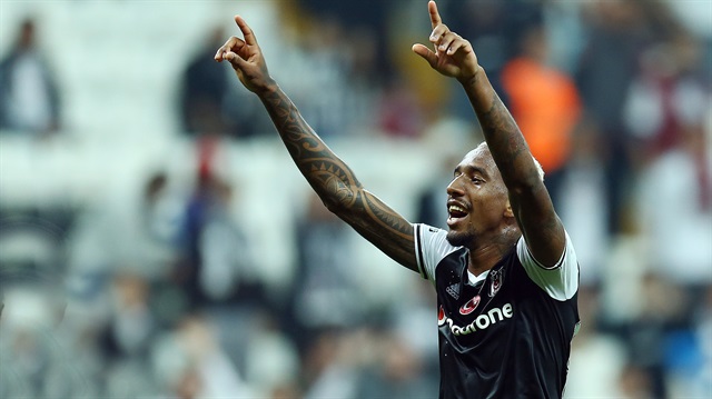 Benfica'dan kiralanan Talisca Beşiktaş formasıyla çıktığı 9 resmi maçta 5 gol atarken 1 de asist yaptı.