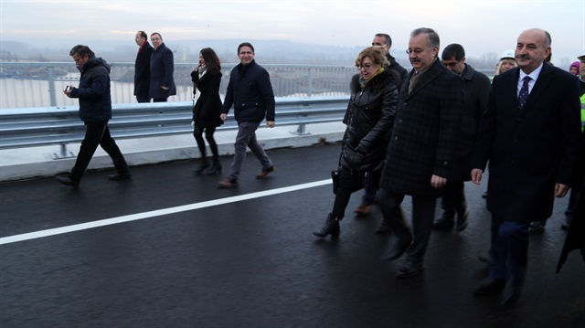 Çalışma ve Sosyal Güvenlik Bakanı Mehmet Müezzinoğlu Karaağaç Köprüsü'nde incelemede bulundu.