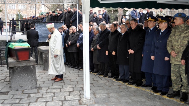 Genelkurmay Başkanı Hulusi Akar, vefat eden dayısının cenaze törenine katıldı. 