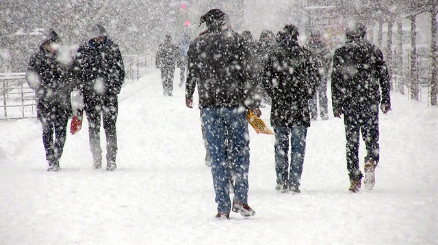 Meteoroloji, Ankara için yoğun kar yağışı uyarısında bulundu. 