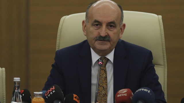 Bakan Müezzinoğlu, "Önümüzdeki dönemde istihdamın arttığı, ekonominin büyüdüğü sürecimizi de devam ettireceğiz" dedi.