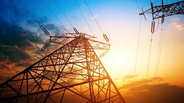 Enerji ve Tabii Kaynaklar Bakanlığı, İstanbul'da yaşanan elektrik kesintileriyle ilgili açıklama yaptı.
