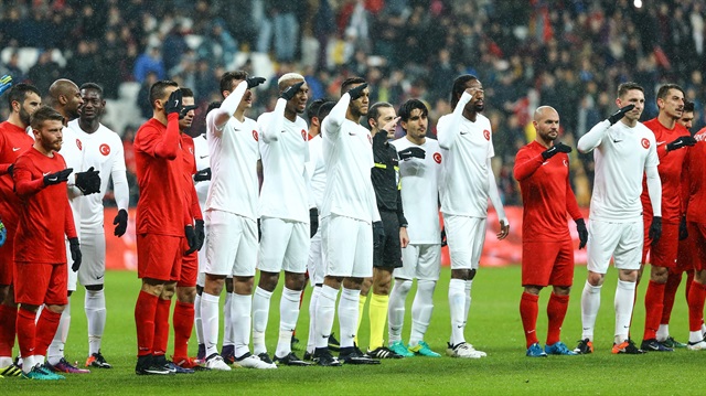 2016 yılının son günlerinde yaşanan terör olayları karşısında Türkiye futbol ailesinin düzenlediği ve yerli yabancı bütün futbolcuların atılan her golün ardından asker selamı verdiği “Şehitlere Saygı Maçı” (22 Aralık)