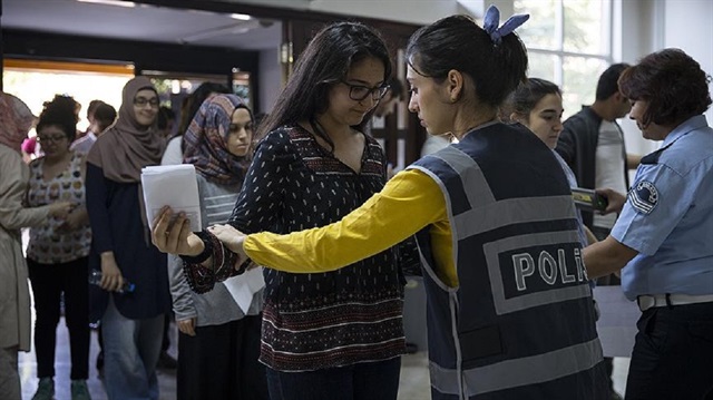 Sınav giriş saatlerinde değişikliğe gidildi.