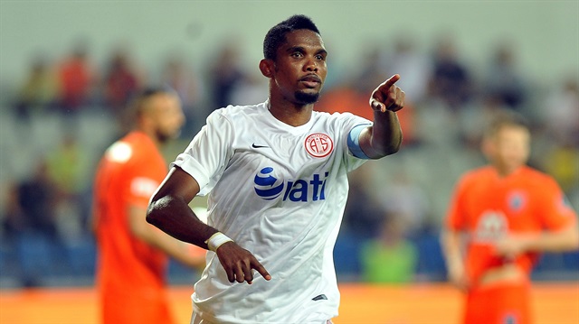 Samuel Eto Beşiktaş antrenmanını izledi.