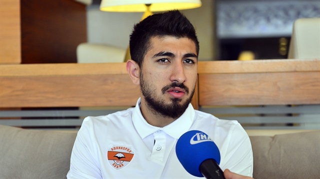 22 yaşındaki Emre bu sezon Adanaspor formasıyla 2'si 11'de olmak üzere 7 maçta forma giydi.