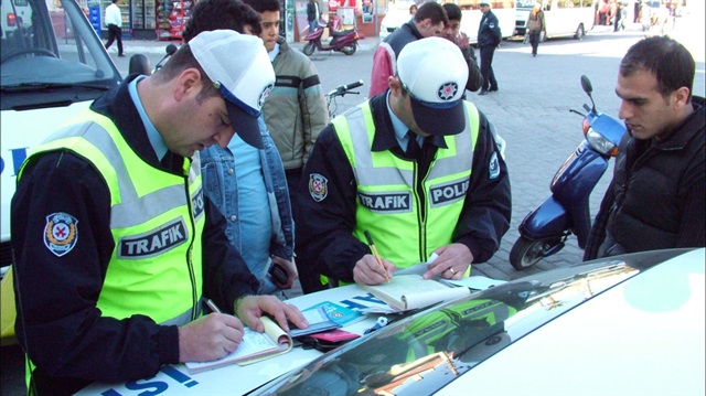 Bunu da gördük: Türkiye'nin en ilginç trafik cezası kesildi