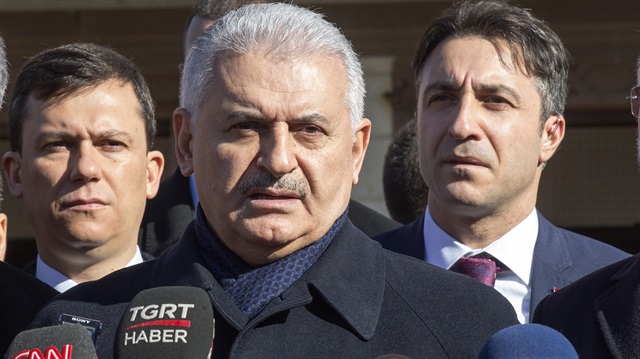 Başbakan Yıldırım, Cuma namazı çıkışında gazetecilerin sorularını yanıtladı.