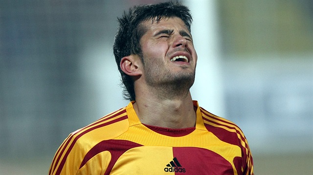 Galatasaray'da oynadığı dönem 17 lig, 7 de Türkiye Kupası müsabakasında forma giyen Serkan, 4 gol attı.