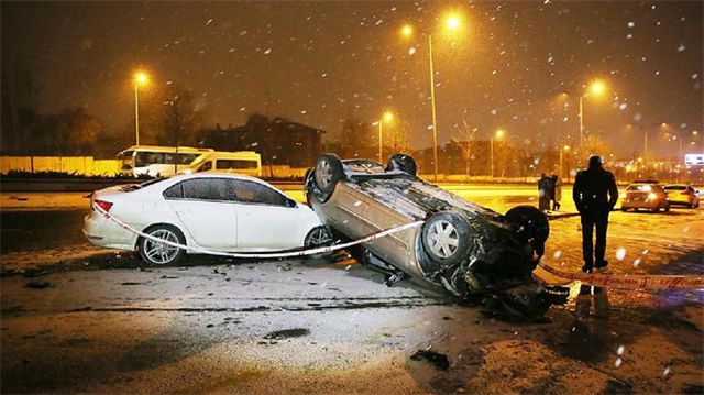 Ankara'daki kazalarda bir kişi öldü, bir kişi de yaralandı. 