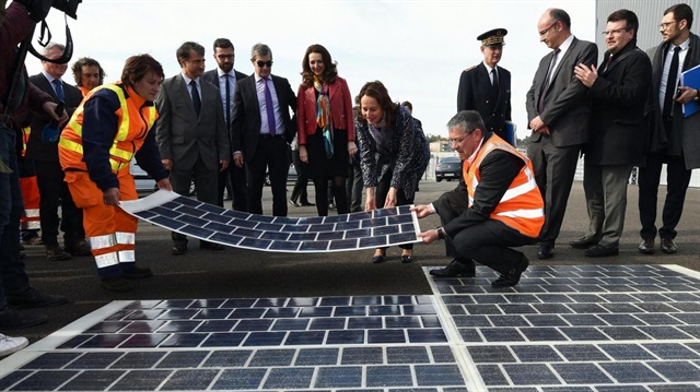 Fransa resmi olarak dünyanın ilk güneş enerjili yolunu açtığını açıkladı.