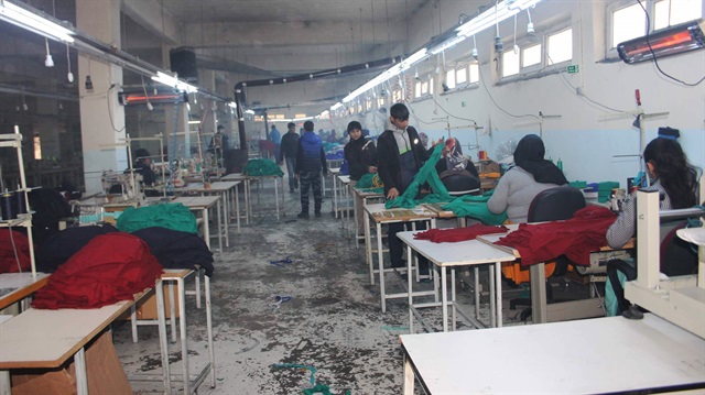 Tekstil fabrikasına 2 bin TL’ye çalışacak işçi bulunamıyor.

