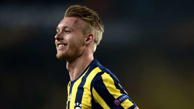 Danimarkalı defans oyuncusu Kjaer bu sezon 23 maça çıkarken 3 de gol kaydetti.