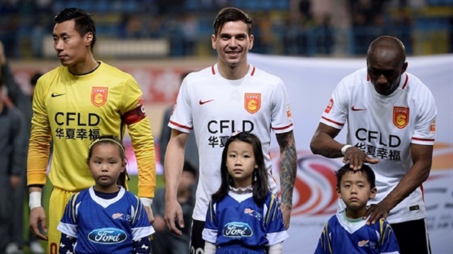 Ersan Adem Gülüm geçtiğimiz sezonun devre arasında 7 milyon euroya Çin ekibine satılmıştı.