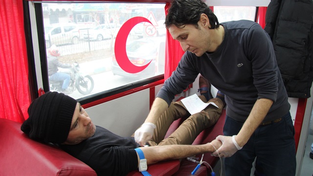 Kerem Kınık'ın duyurusundan sonra Türkiye'nin dört bir yanından vatandaşlar kan bağışında bulundu. 