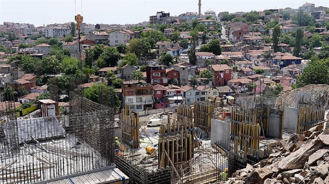 Çevre ve Şehircilik Bakanı Özhaseki, İstanbul'da 50 bin civarında riskli yapının olduğunu söyledi.