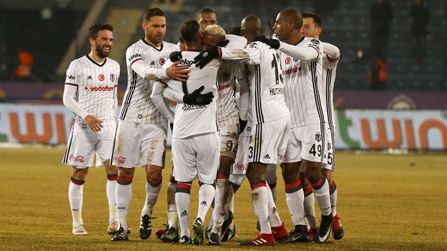 Beşiktaş, Osmanlıspor'u deplasmanda Talisca ve Cenk'in attığı gollerle 2-0 mağlup etti. 