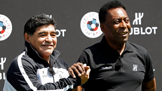 Dünya futbolunun iki efsane ismi Maradona ve Pele sık sık kıyaslanıyor.