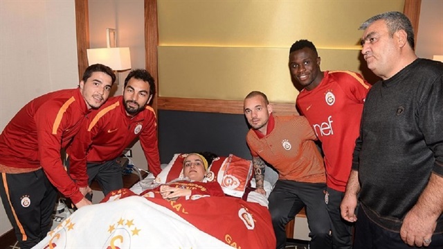 Nurçin Arlı, yazdığı ve basımı bitmek üzere olan kitabından Galatasaraylı futbolculara gönderme sözü verdi.