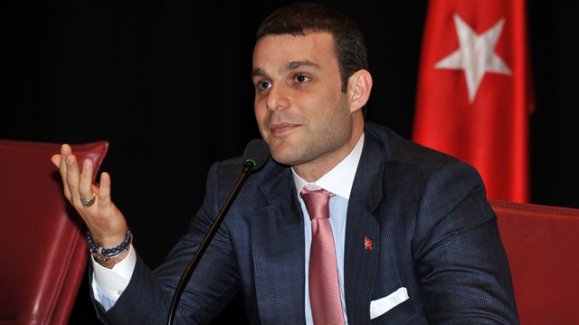 Mehmet Aslan, geçtiğimiz haftalarda attığı tweetler nedeniyle gözaltına alındı. 