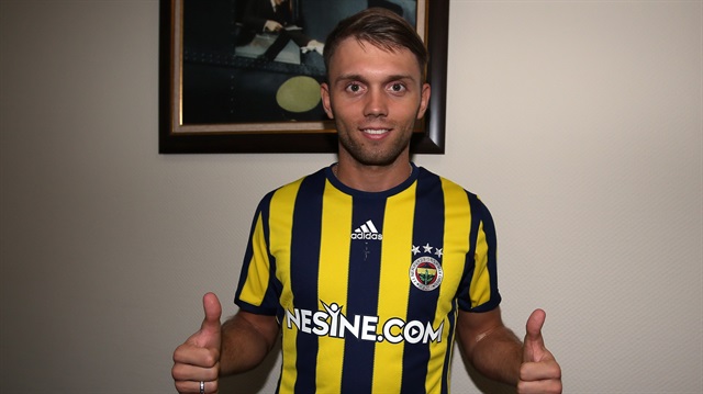 Devre arasında Fenerbahçe'ye transfer olan Karavaiev, sarı-lacivertli formayla çıktığı 2 resmi maçta 1 gol attı.