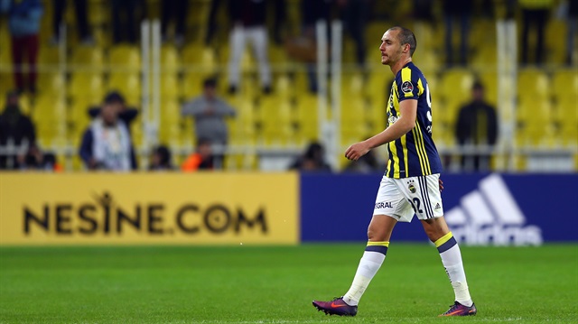 30 yaşındaki Aatıf bsarı-lacivertli formayla çıktığı 17 resmi maçta 4 gol atarken 2 de asist yaptı.