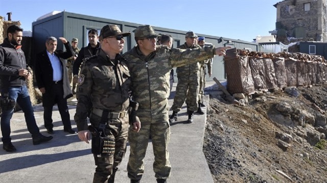 Hakkari Emniyet Müdürü Süleyman Suvat Dilberoğlu da Kazan Vadisi'ndeki operasyona katıldı. 
