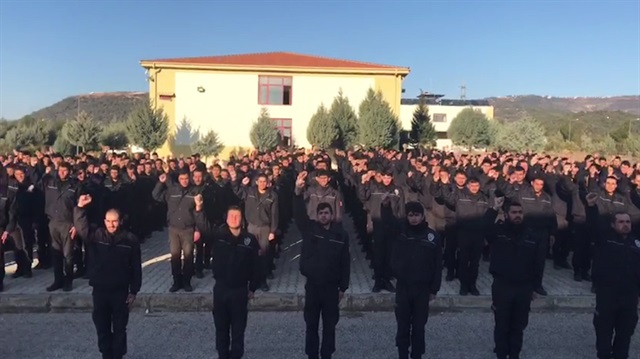 Türk polisi eğitti: Suriyede görev almak için hazırlar
