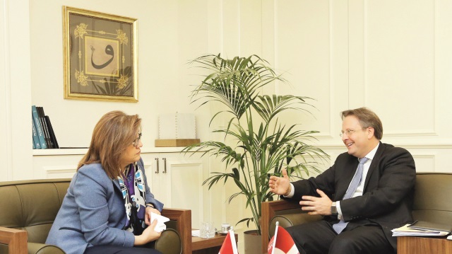 Danimarka’nın Ankara Büyükelçisi Olling, Gaziantep ve bölgede çok iş yaptığını, özellikle de ticaret noktasında önemli işler yaptığını aktardı.
