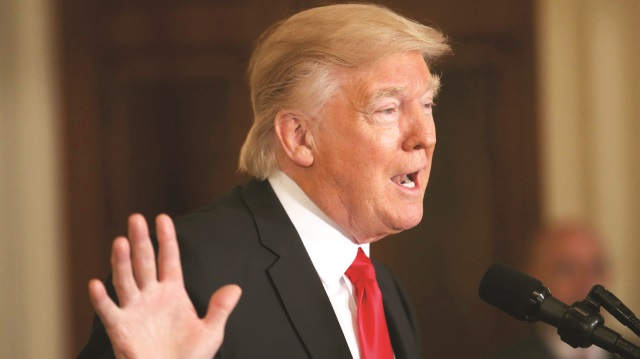 Trump, Suudi Arabistan Kralı Selman bin Abdulaziz ile önceki gün telefon görüşmesi yaptı.