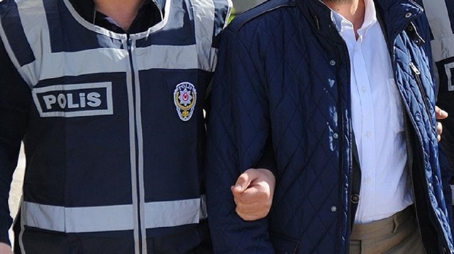 DBP'li Belediye Başkanı Ferhat Çiçek gözaltında.