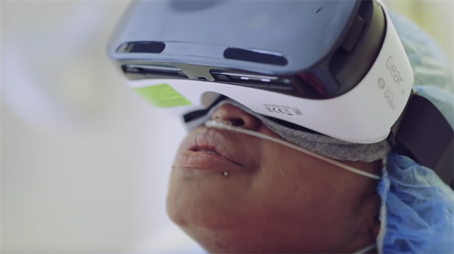Samsung Gear VR hastanelerde tedavi amaçlı kullanılmaya başlandı
