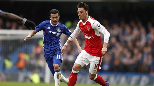 Mesut Özil Arsenal'le olan sözleşmesini henüz yenilemedi. 