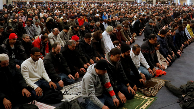 Quebec İslam Kültür Merkezi Camisi yeniden ibadete açıldı.