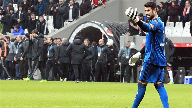 Volkan Demirel maç sonrası Beşiktaş taraftarına tepki gösterdi.